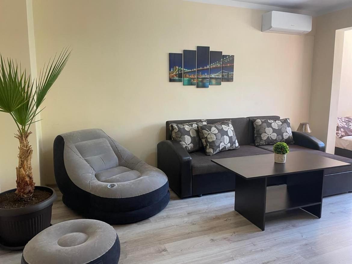 Appartamento Apartament Emaia Devin Esterno foto